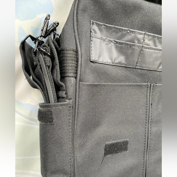 The Higher Learning Commission One Strap Shoulder Black Bag New - Picture 6 of 12